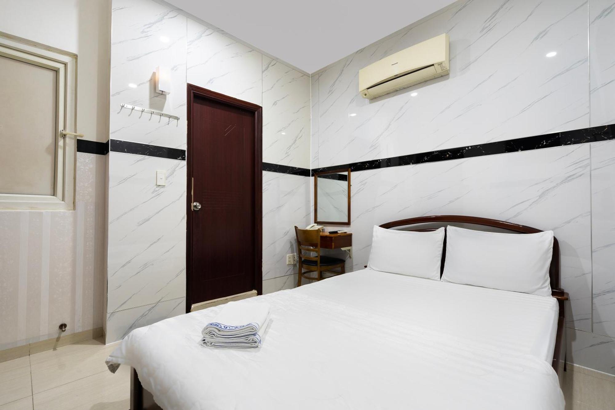 Hotel Lam Son 3 Thang 2 Ho Chi Minh City